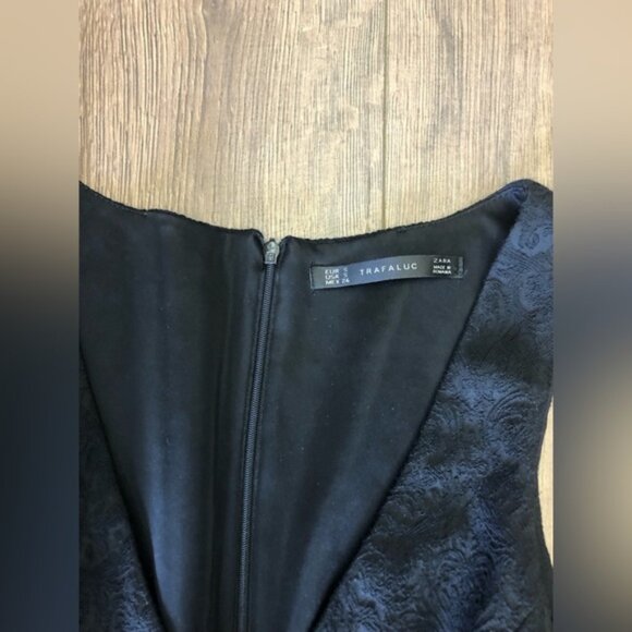 ZARA TRAFALUC BLACK MINI DRESS IN SIZE SMALL - Picture 2 of 4